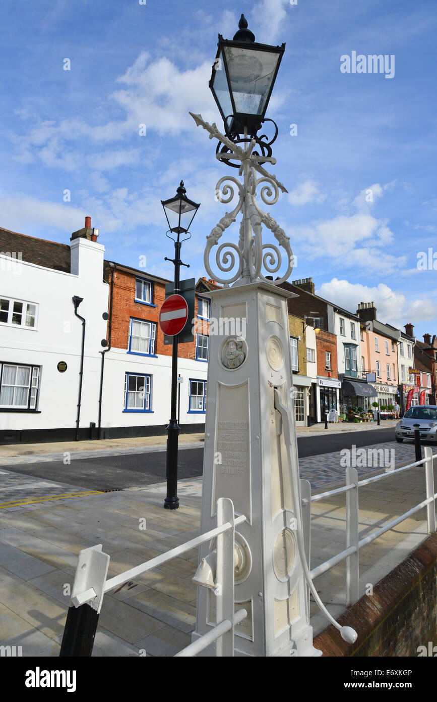Period street lamp, High Street, Old Town, Hemel Hempstead, Hertfordshire, England, United Kingdom Stock Photo
