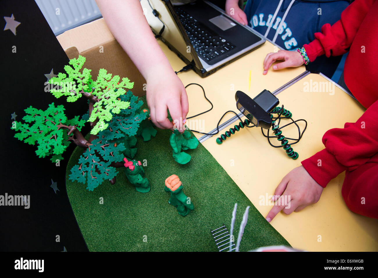 Pre film animation hi-res stock photography and images - Alamy Pre film animation hi-res stock photography and images - Alamy