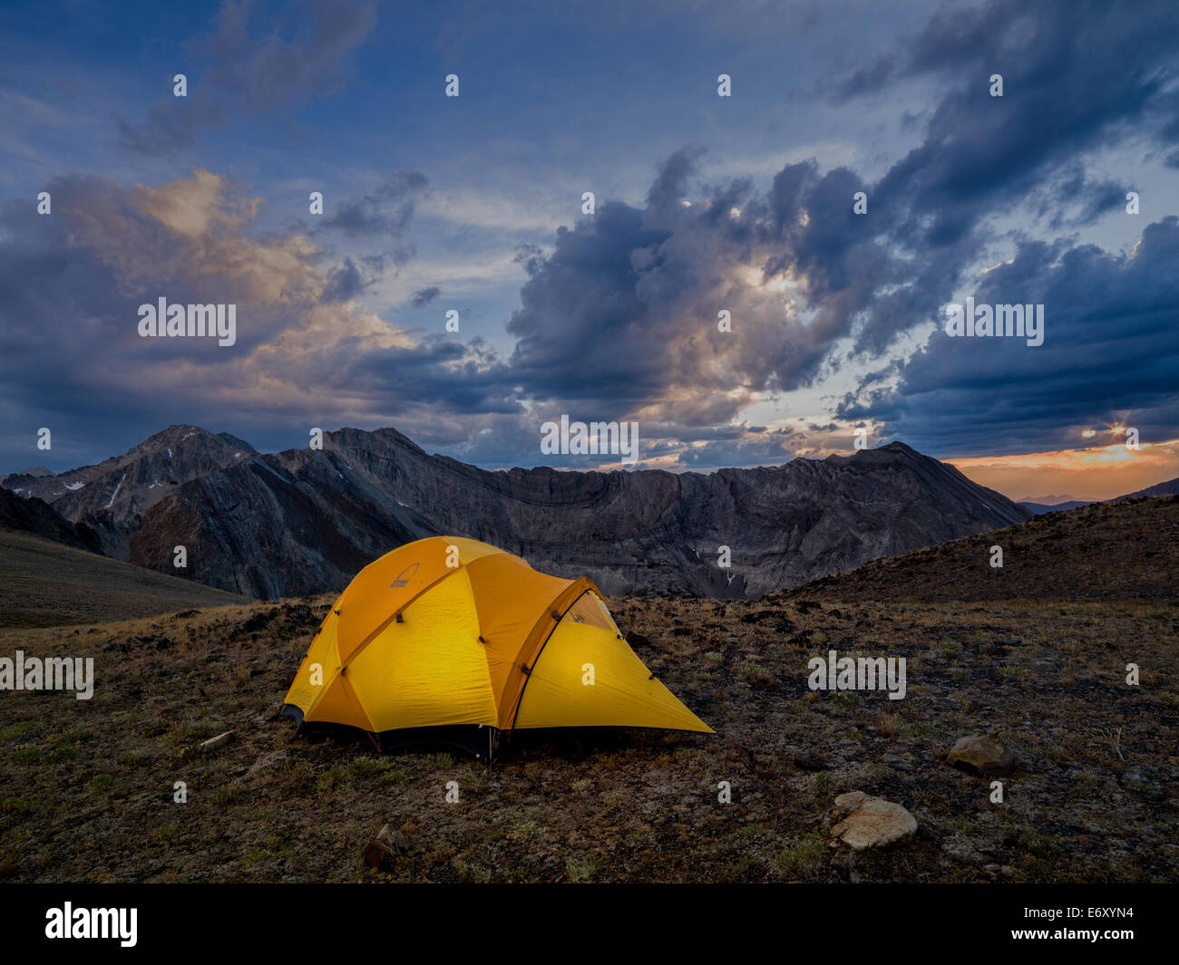 Backpacking on Railroad Ridge over looking the Chinese Wall in Idaho's ...