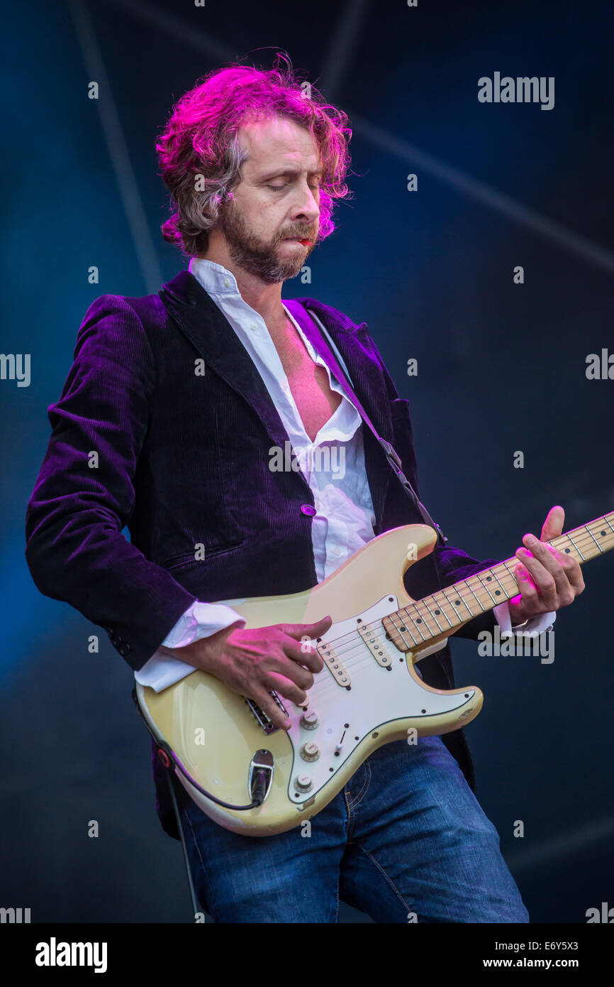 Adam Phillips of The Straits performs live at Rewind North - The 80's  Festival - Capesthorne Hall, Cheshire Stock Photo - Alamy