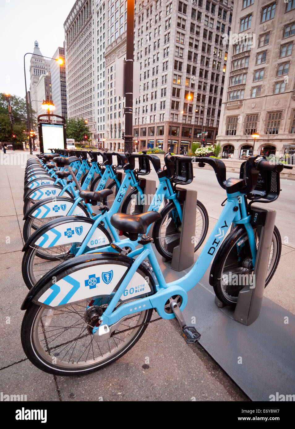 A row of Chicago Divvy bikes. Divvy is public bicycle sharing system that  launched in Chicago in 2013 Stock Photo - Alamy