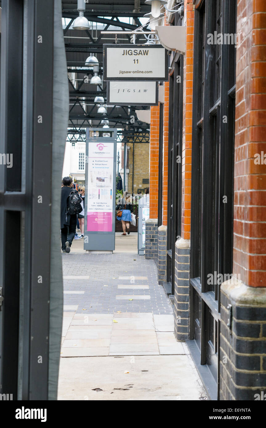 Jigsaw shop hires stock photography and images Alamy