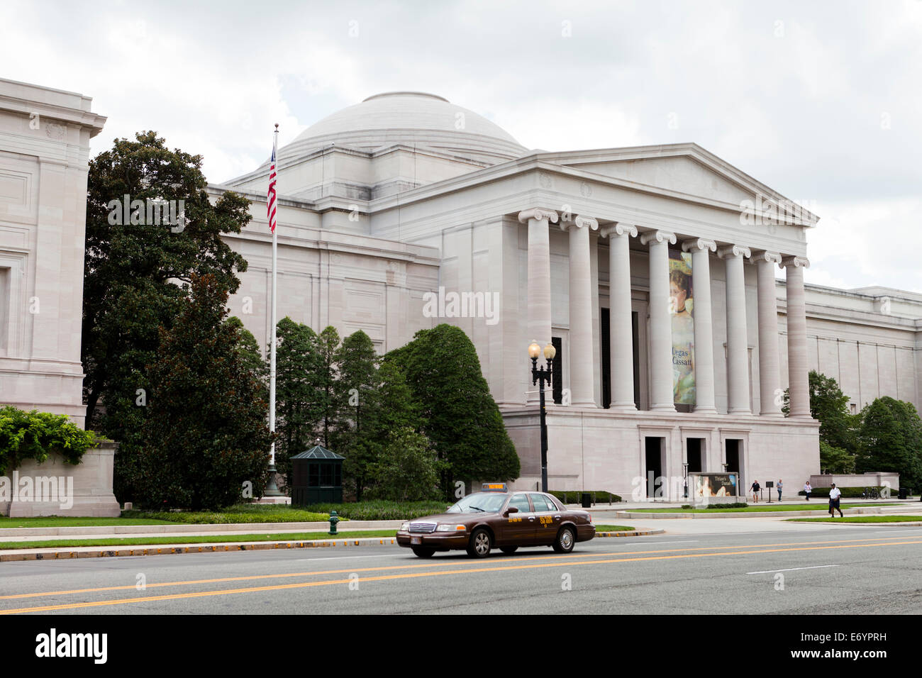 Smithsonian national gallery of art north entrance washington dc