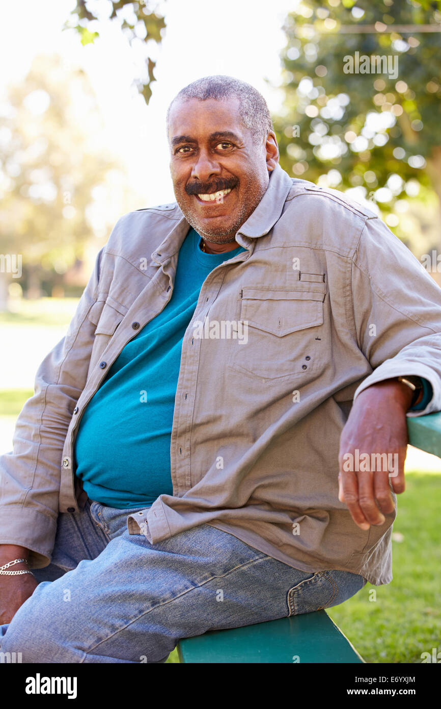 Outdoor portrait senior man hi-res stock photography and images - Alamy
