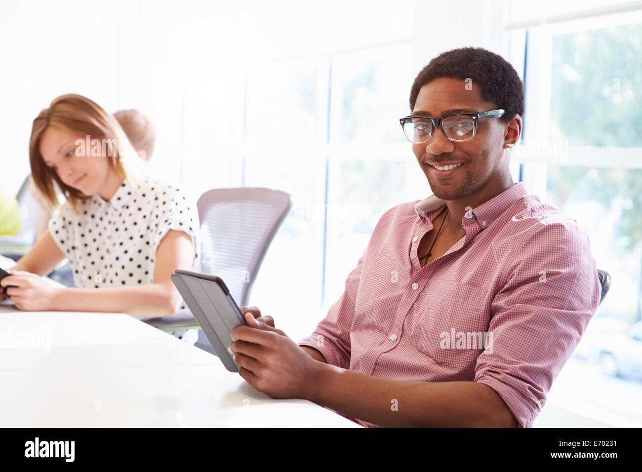 Team project meeting hi-res stock photography and images - Alamy
