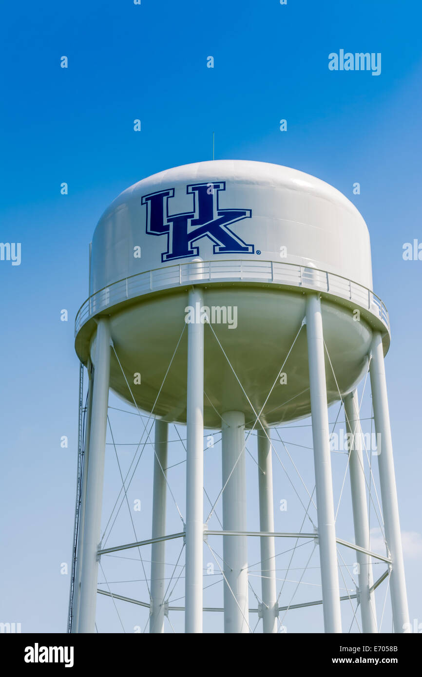 Water storage tower uk hi-res stock photography and images - Alamy