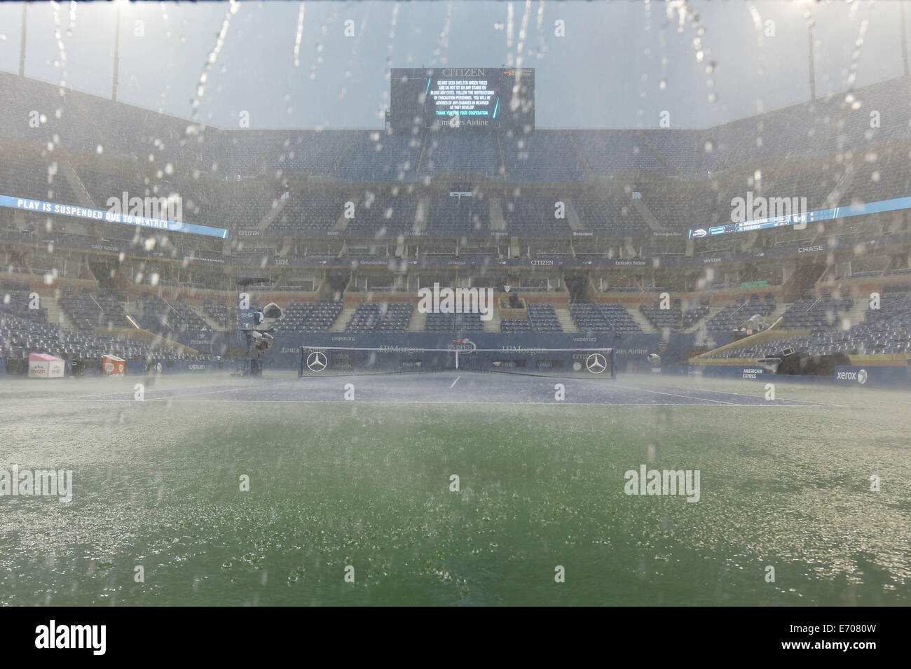 Flushing Meadows, New York, USA. 31st Aug, 2014. US Open tennis championships. Rain lashes down on the courts © Action Plus Sports/Alamy Live News Stock Photo