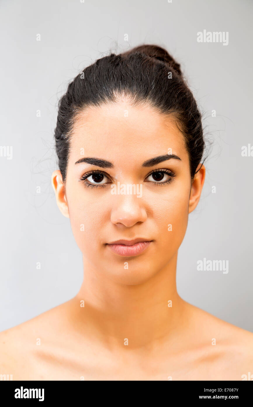 Portrait of the pretty young woman in the studio Stock Photo - Alamy