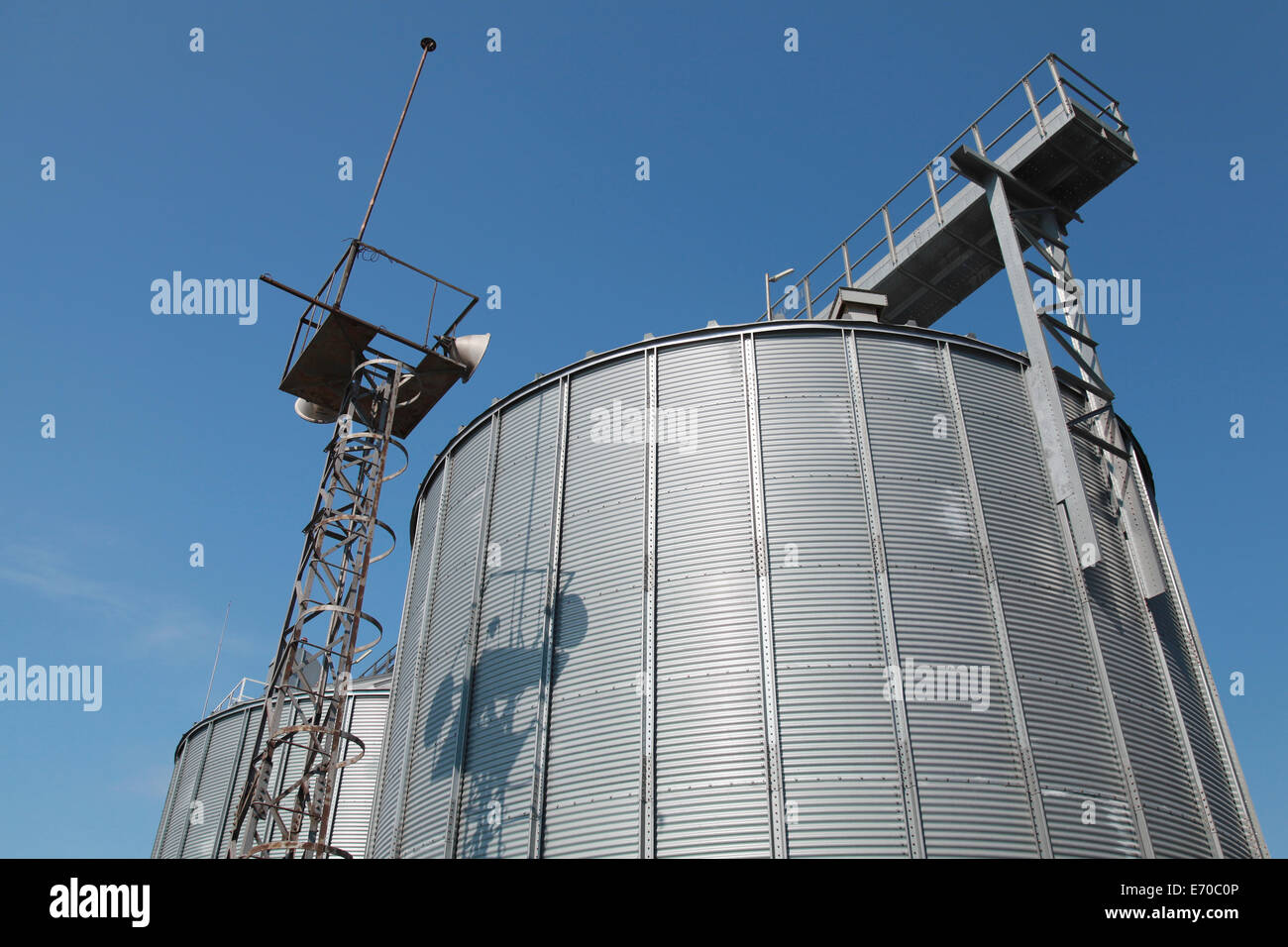 Fuel tanks hires stock photography and images Alamy