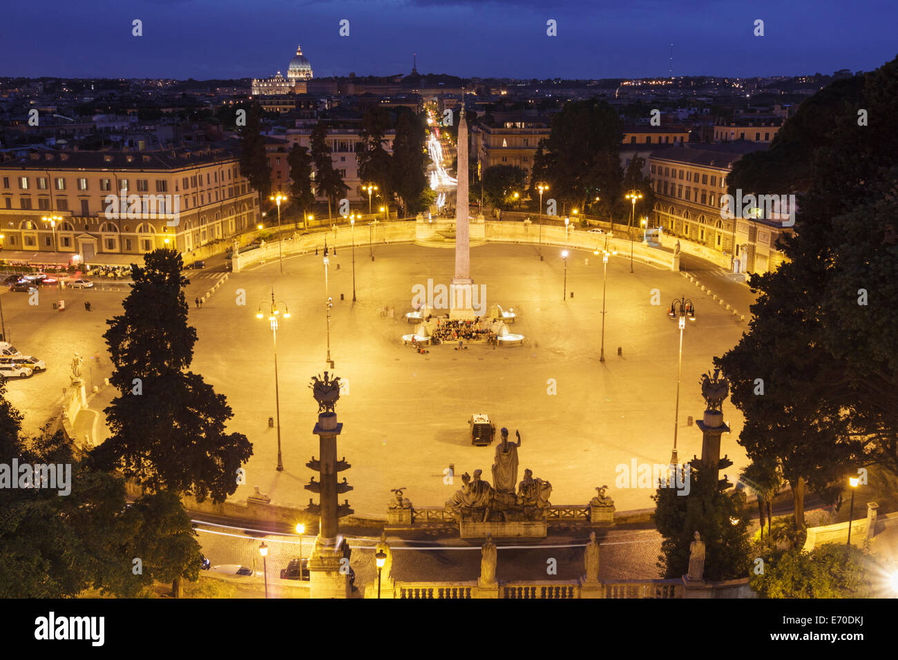 Piazza del Popolo from the Pincio at night. Rome, Italy Stock Photo - Alamy