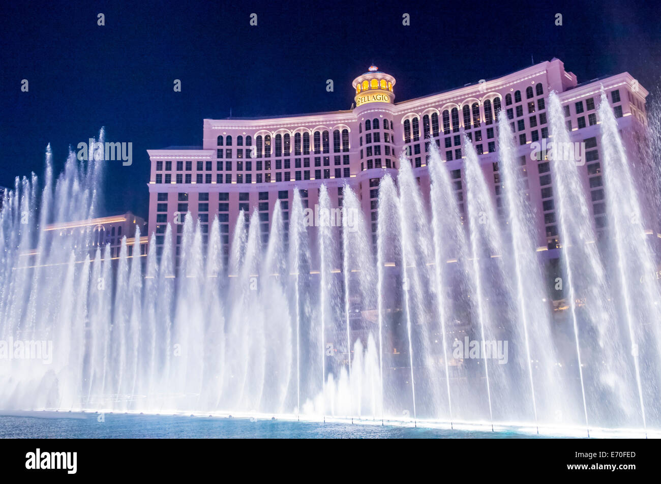 Bellagio hotel and the dancing fountains in Las Vegas Stock Photo Alamy