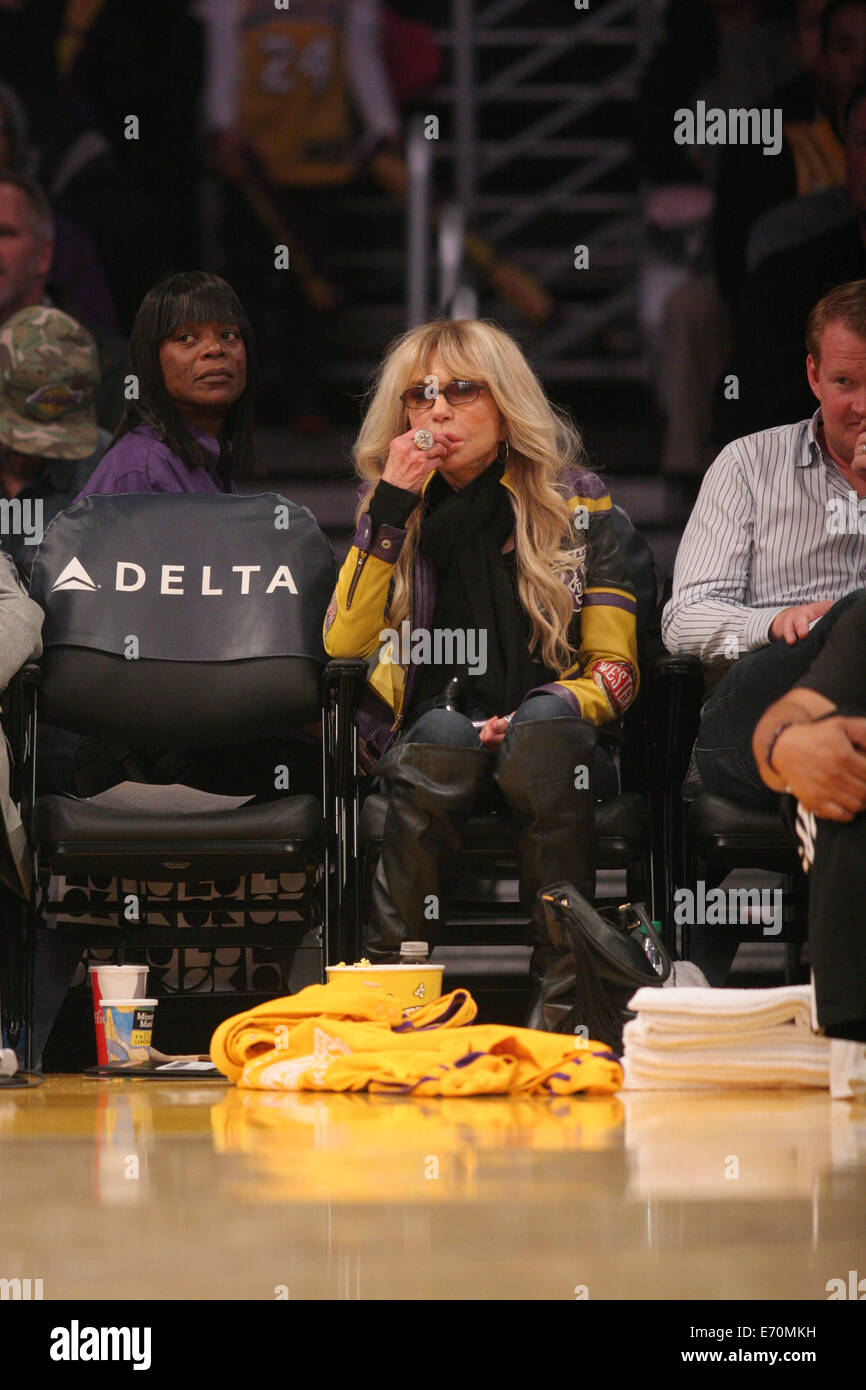 Friday February 28, 2014; Celebs out at the Lakers game. The Los Angeles Lakers defeated the Sacramento Kings by the final score of 126-122 at Staples Center in downtown Los Angeles, CA.  Featuring: Dyan Cannon Where: Los Angeles, California, United State Stock Photo