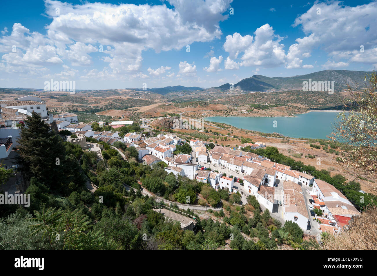 Views of Zahara – El Gastor Reservoir, from Zahara de la Sierra town ...