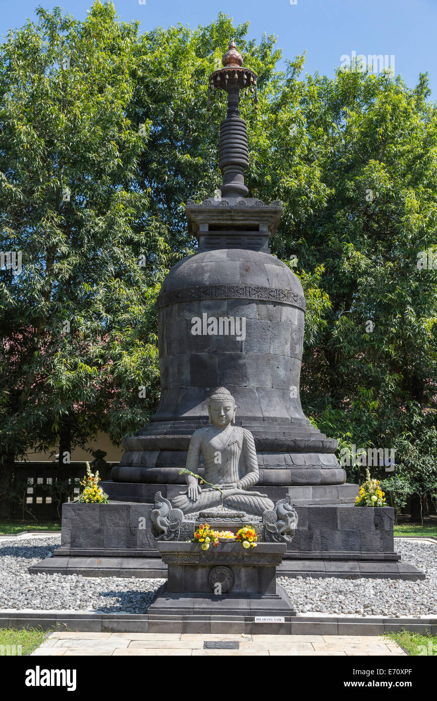 Borobudur, Java, Indonesia. Mendut Buddhist Monastery. Buddha Shrine ...