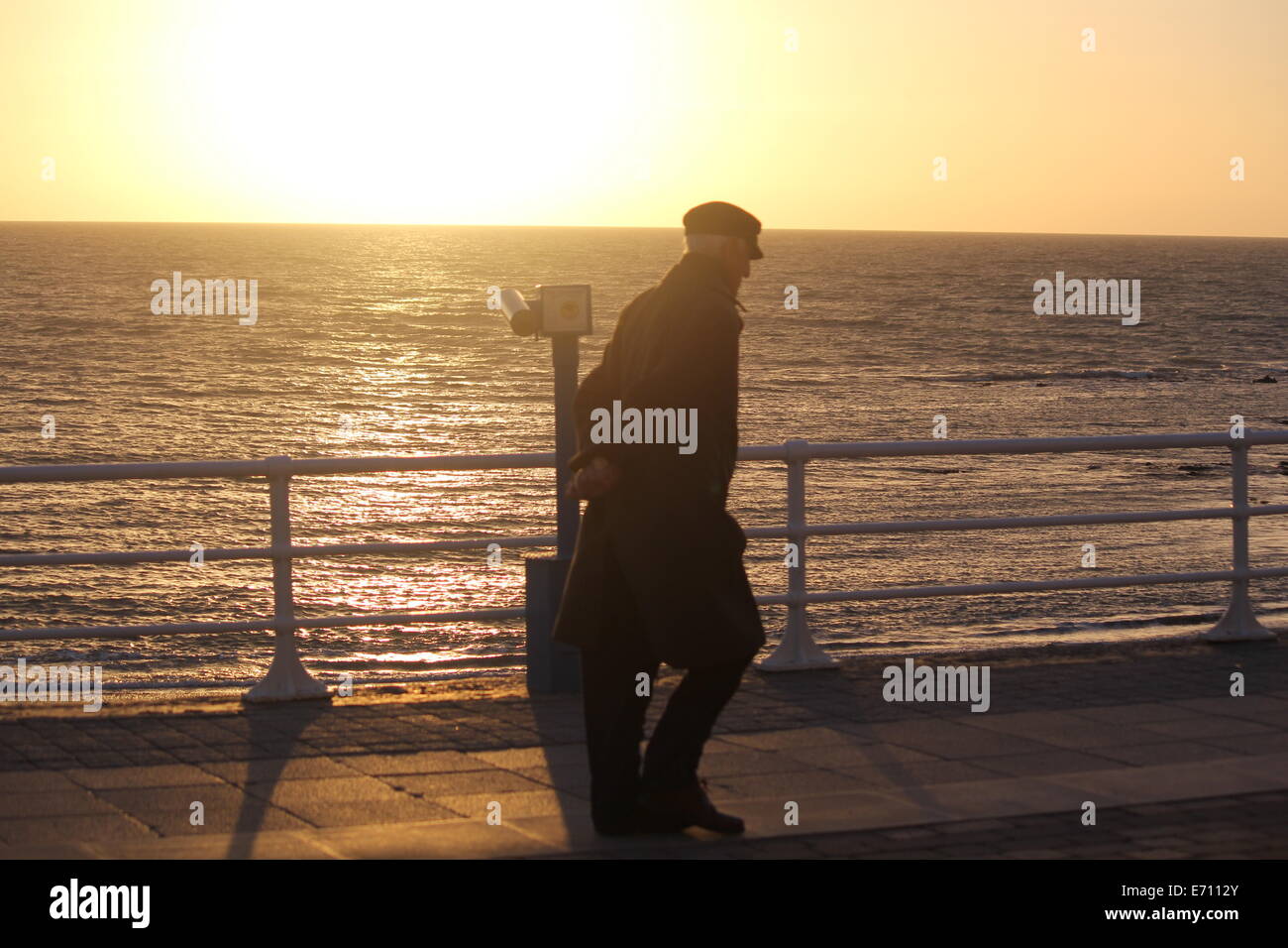 Old man hat silhouette hi-res stock photography and images - Alamy