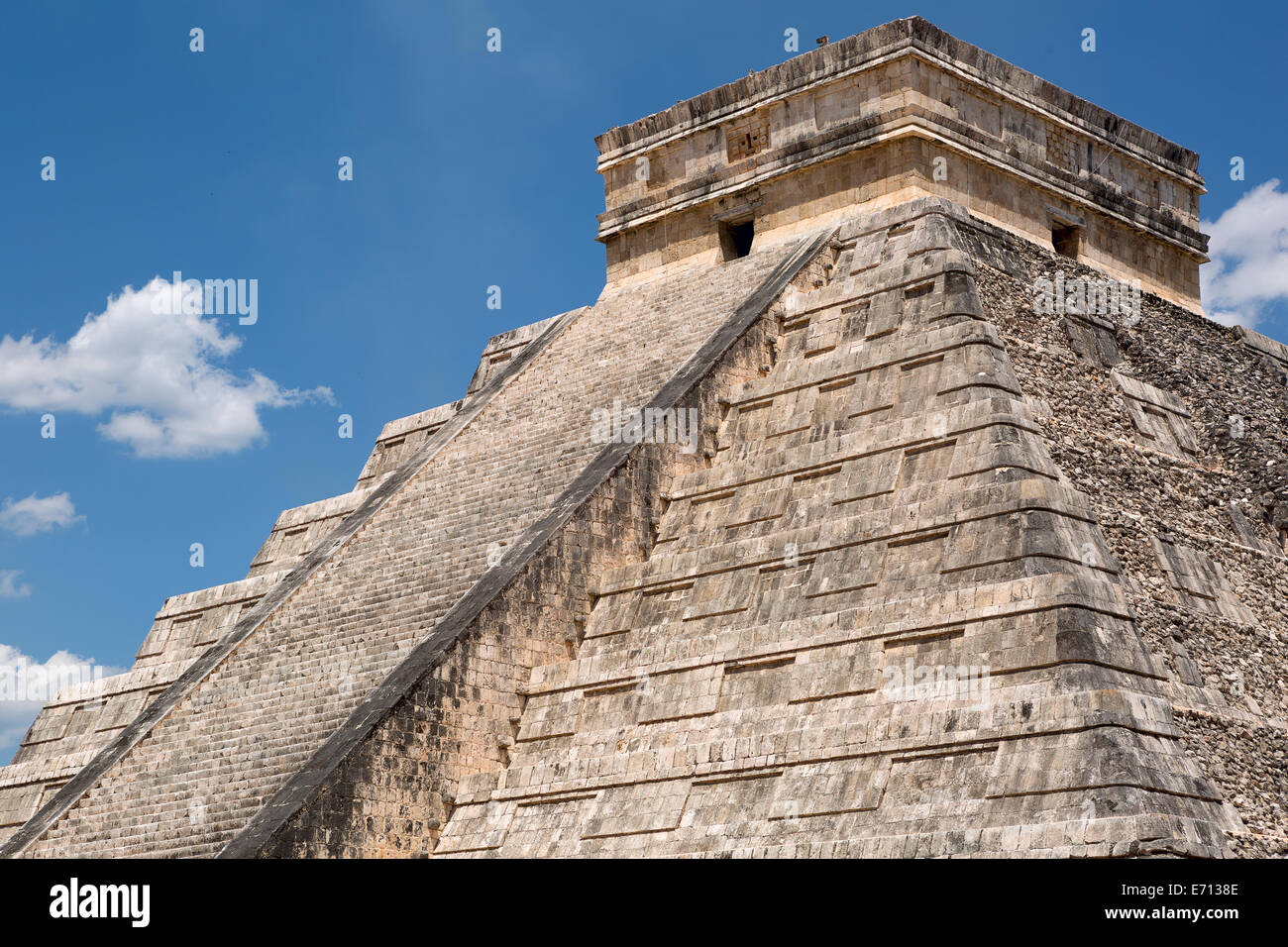 stairs leading to the top of the Mayan pyramid of Kukulcan Stock Photo