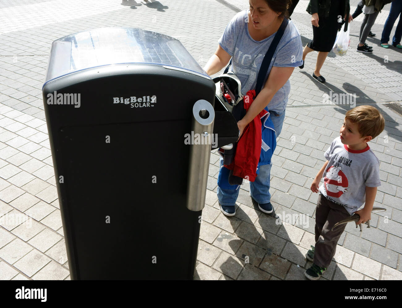 Solar powered rubbish compacting bin, South Kensington, London Stock Photo