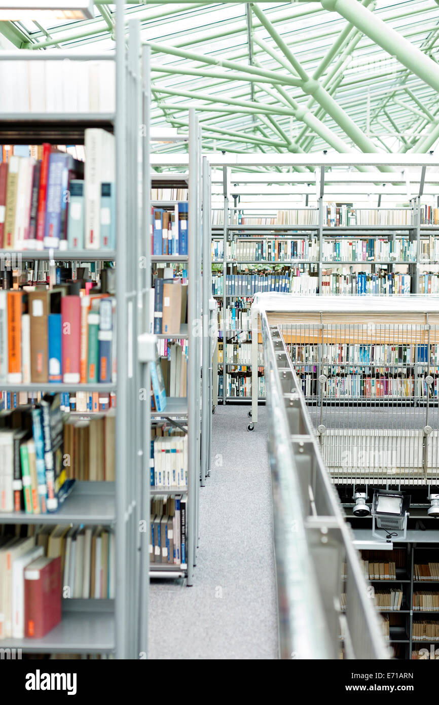 Empty university library Stock Photo Alamy