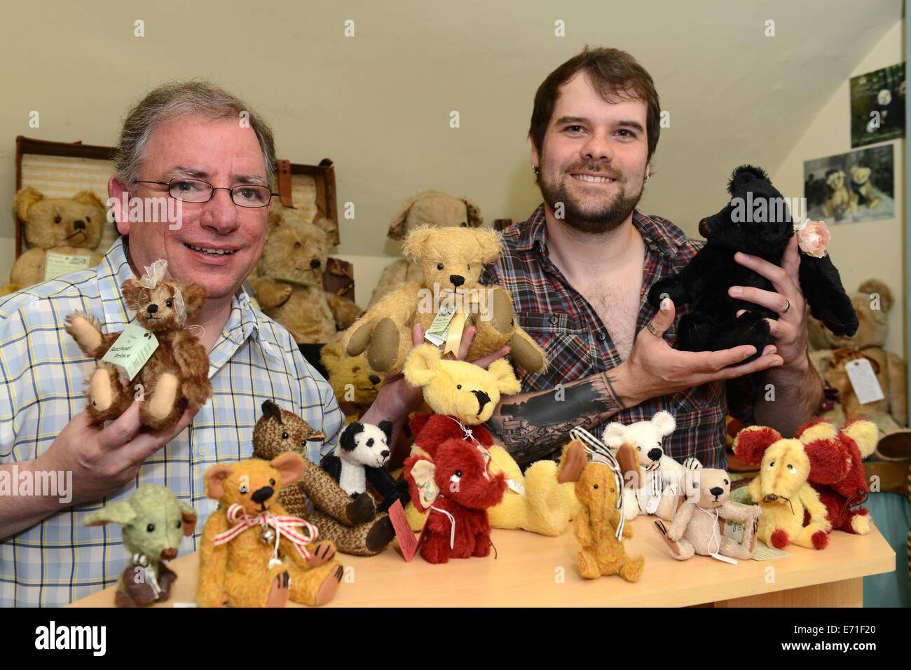 Teddy Bear artist Keith Hatton and Bears on the Square shop owner David
