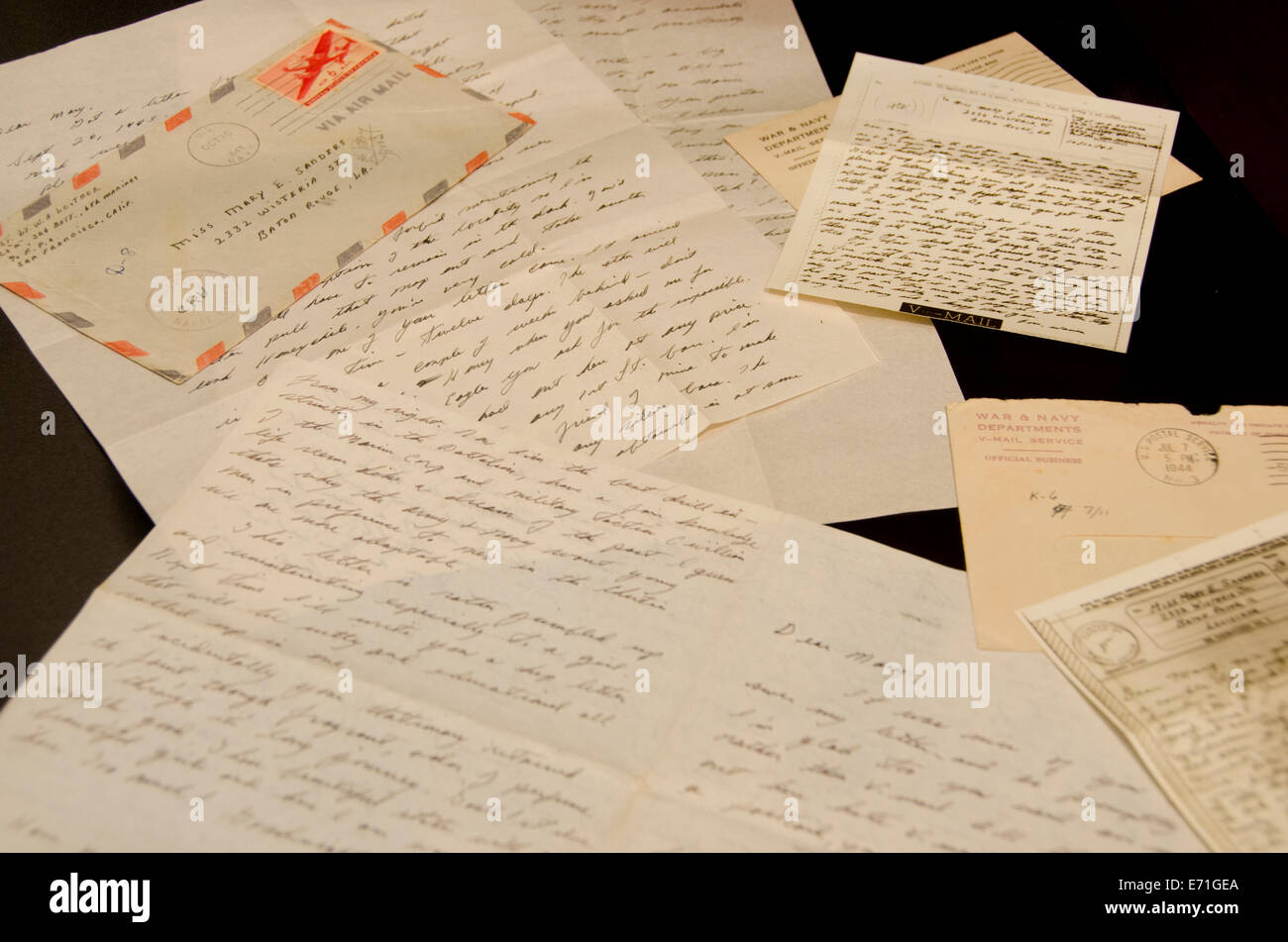Written letter v hi-res stock photography and images - Page 3 - Alamy