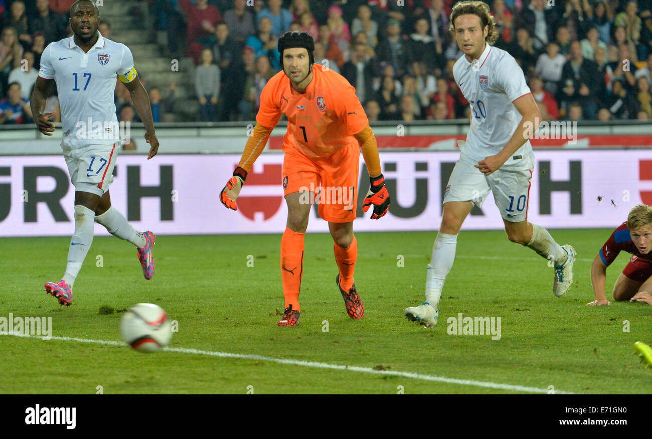 Prague, Czech Republic. 3rd Sep, 2014. From left: Jozy Altidore of USA, Petr Cech of Czech Republic and Mix Diskerud of USA pictured during the soccer friendly match Czech Republic vs USA in Prague, Czech Republic, September 3, 2014. (CTK Photo/Michal Doleza Credit: © Michal Kamaryt/CTK Photo/Alamy Live News  Stock Photo