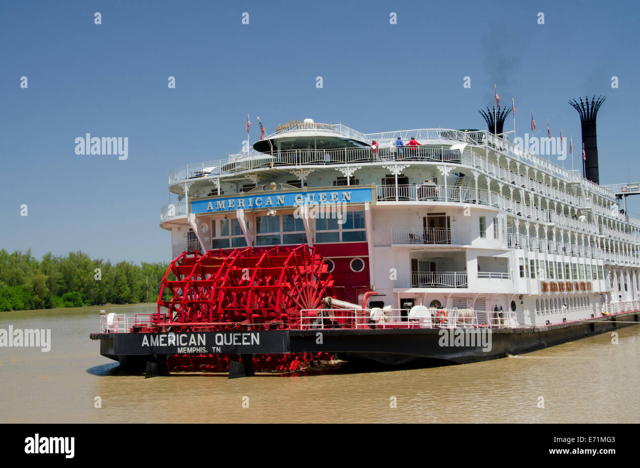 USA, Mississippi, Vicksburg. American Queen cruise paddlewheel boat on