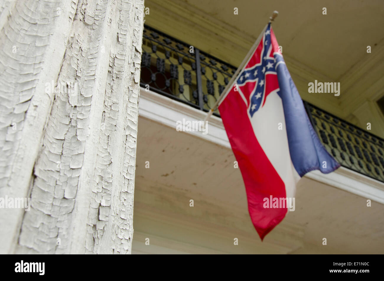 usa-mississippi-columbus-waverley-plantation-mansion-antebellum-national-E71N0C.jpg