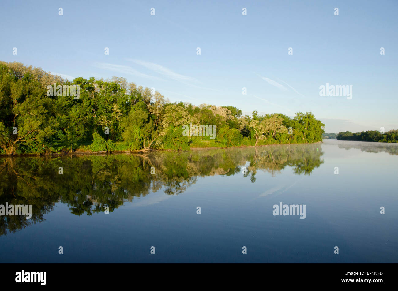 USA, New York, Mohawk River, near Lock E14 at Canajoharie. Early morning reflections on the Mohawk River. Stock Photo