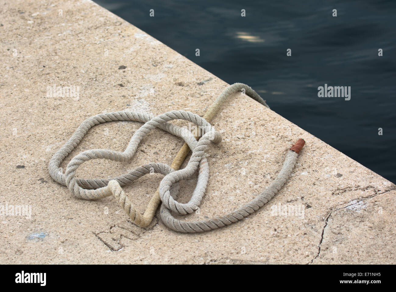 Thick ground line hi-res stock photography and images - Alamy