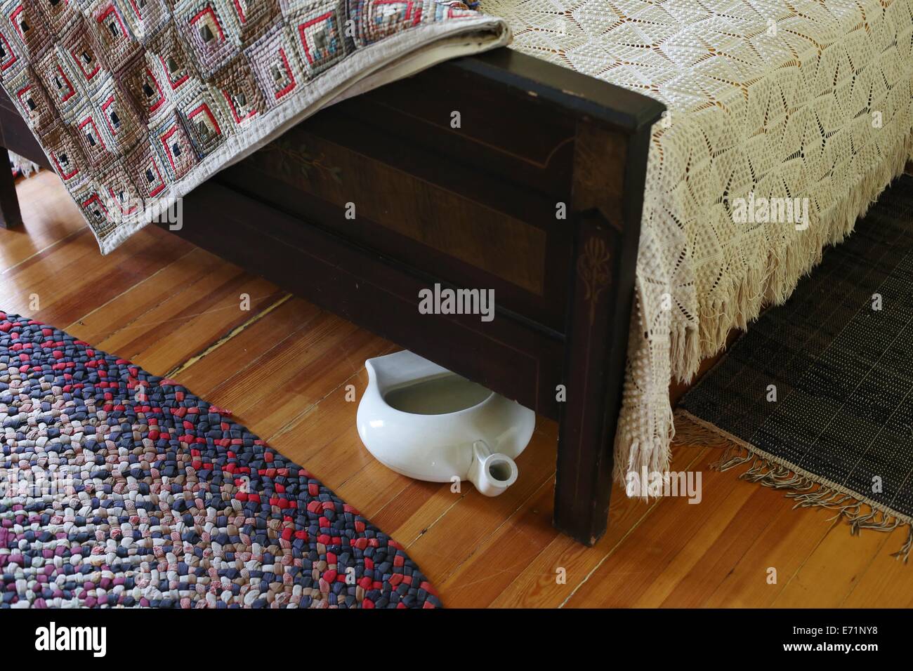 Chamber Pot High Resolution Stock Photography and Images Alamy