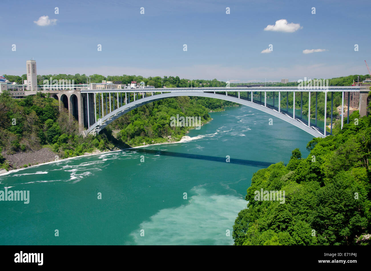 Peace bridge niagara river hi-res stock photography and images - Alamy