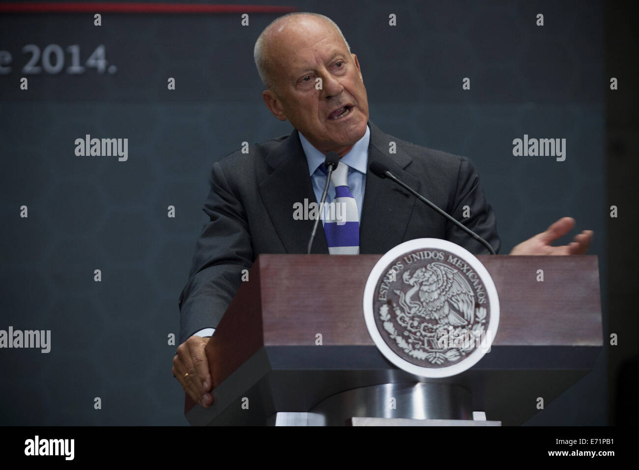 Mexico City, Mexico. 3rd Sep, 2014. British architect Sir Norman Foster delivers a speech during the announcement of the winning design for Mexico City's international airport in Mexico City, Mexico, on Sept. 3, 2014. 2014. British architect Norman Foster and Mexico's Fernando Romero were announced here to be the winners for the design contract of Mexcio City's new airport. With a budget of 9.23 billion U.S. dollars, the new airport will have six landing strips and serve 126 million passengers a year Credit:  Xinhua/Alamy Live News Stock Photo