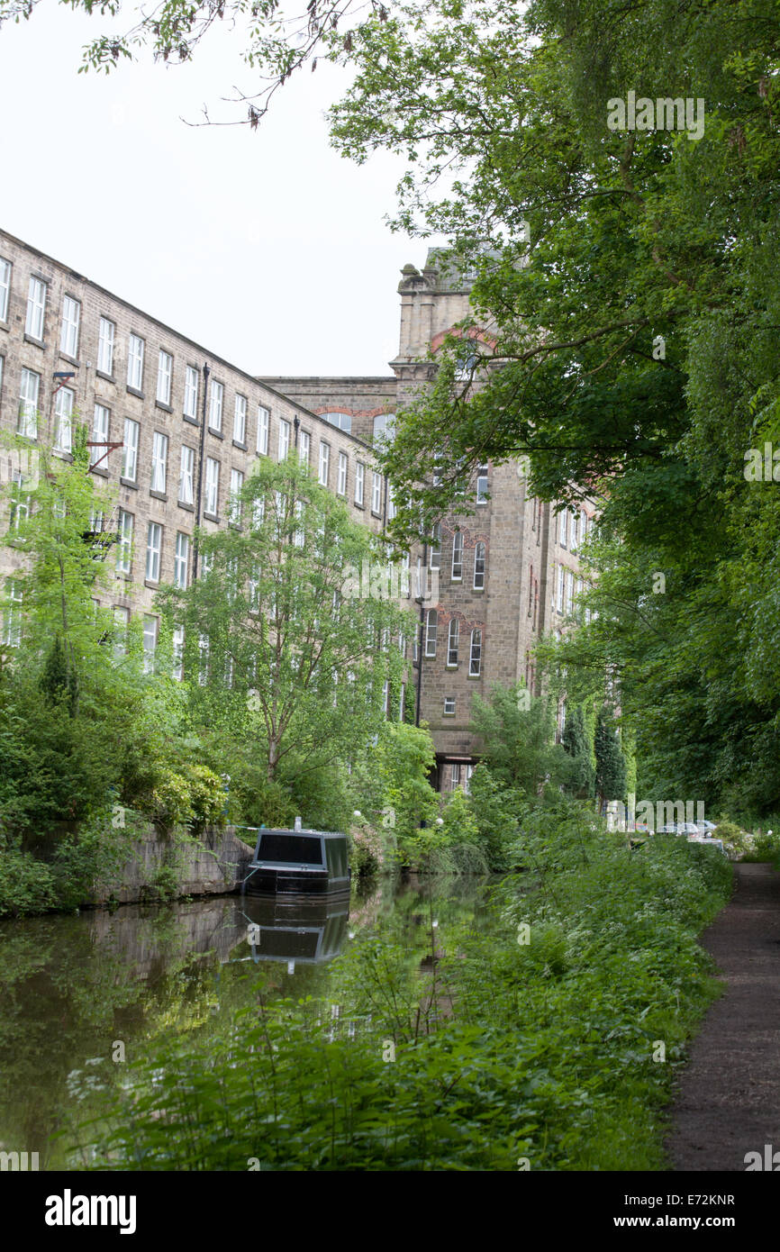 Clarence Mill by the Macclesfield Canal Bollington near Macclesfield Cheshire England Stock Photo