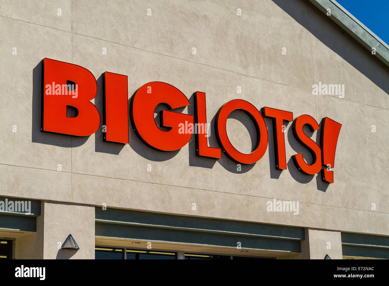 A Big Lots Store in Modesto California USA Stock Photo Alamy