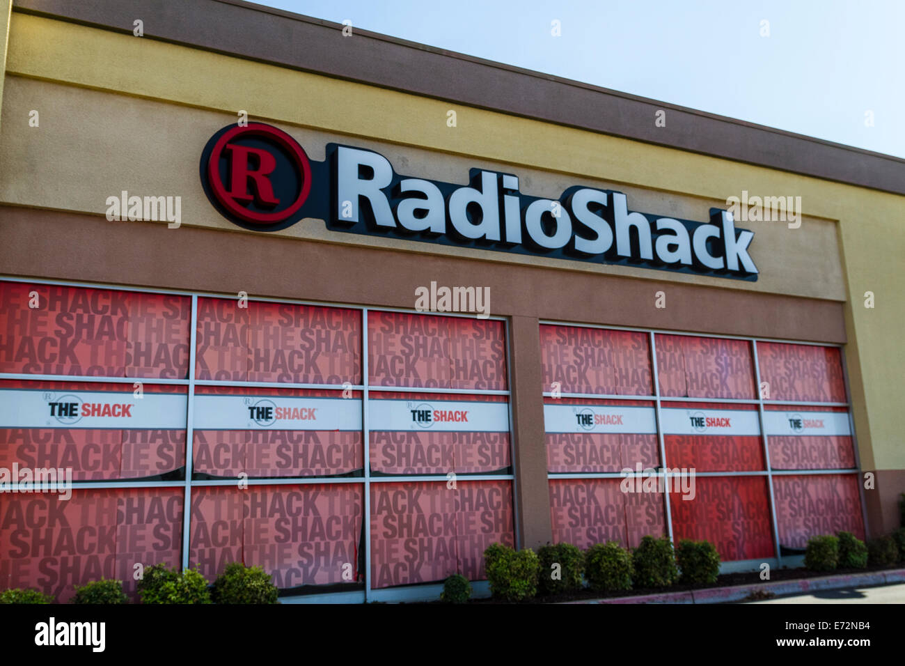 A Radio Shack Store In Modesto California Stock Photo - Alamy