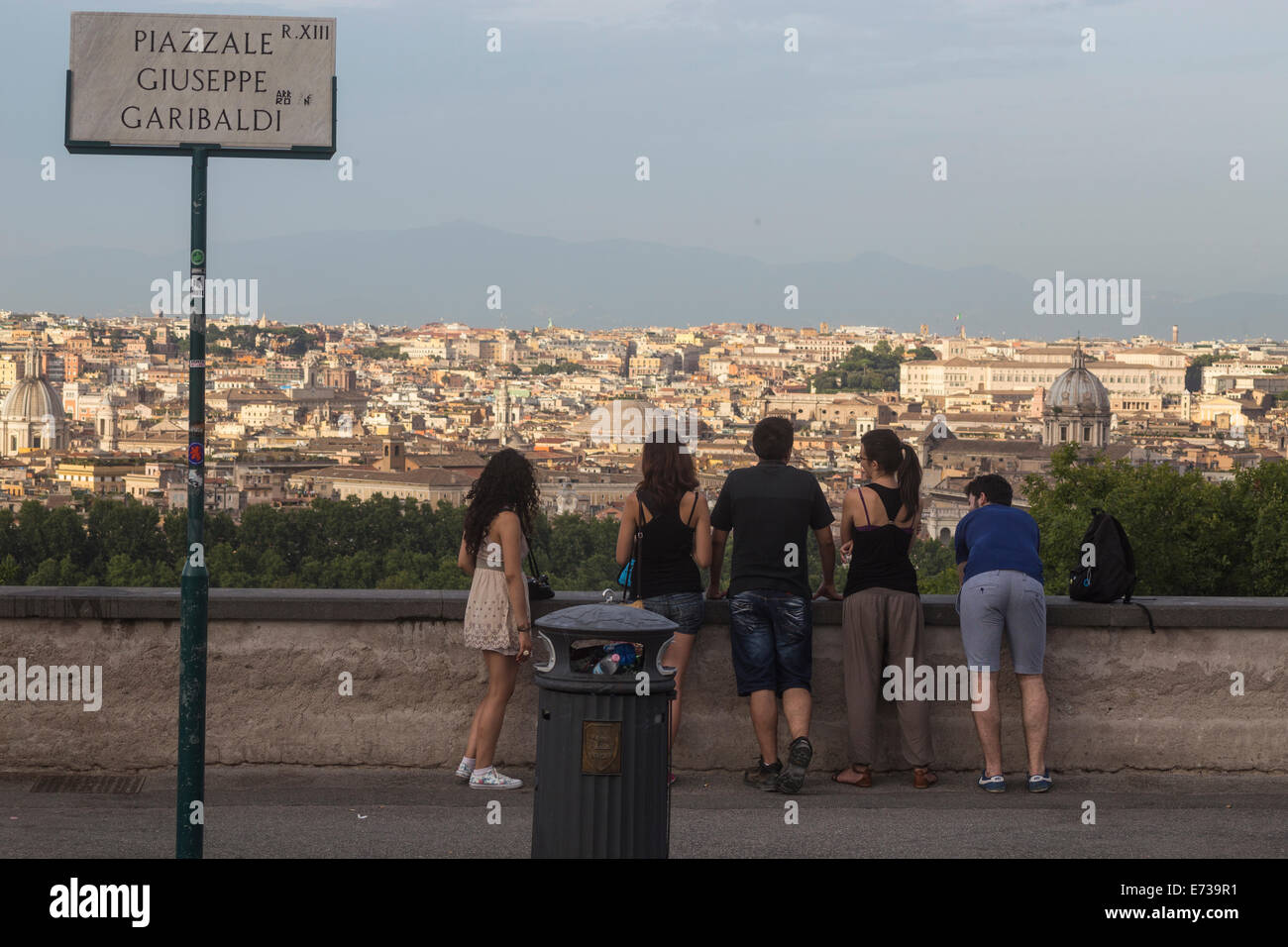 Rome tourist real hi-res stock photography and images - Alamy