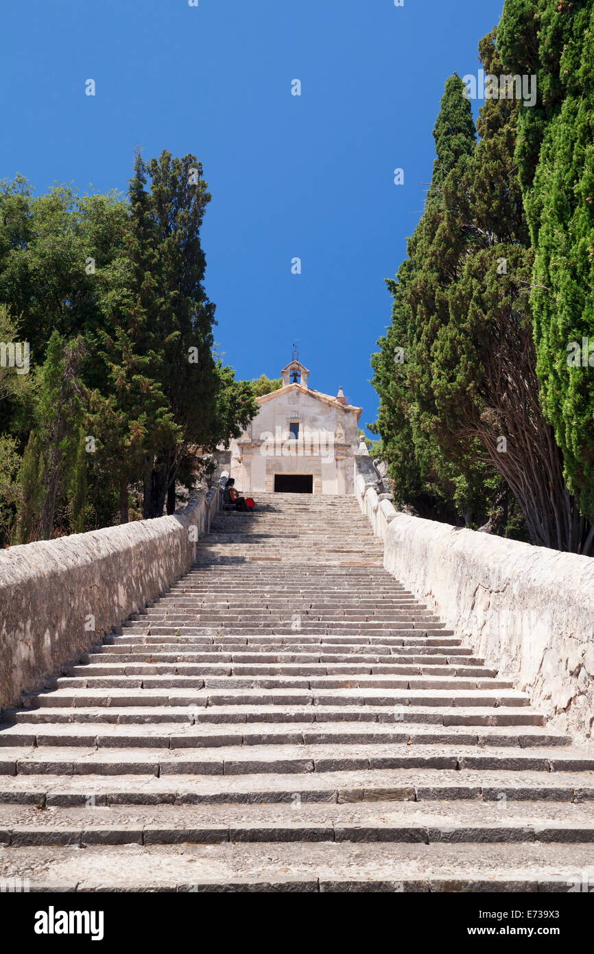 Calvary chapel hi-res stock photography and images - Alamy