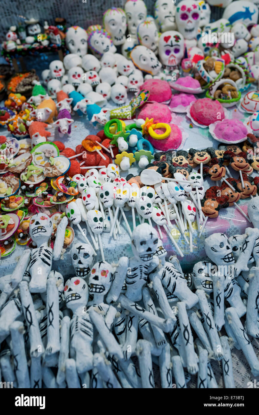 Dia de los Muertos (Day of the Dead) souvenirs, San Miguel de Allende, Guanajuato, Mexico, North America Stock Photo