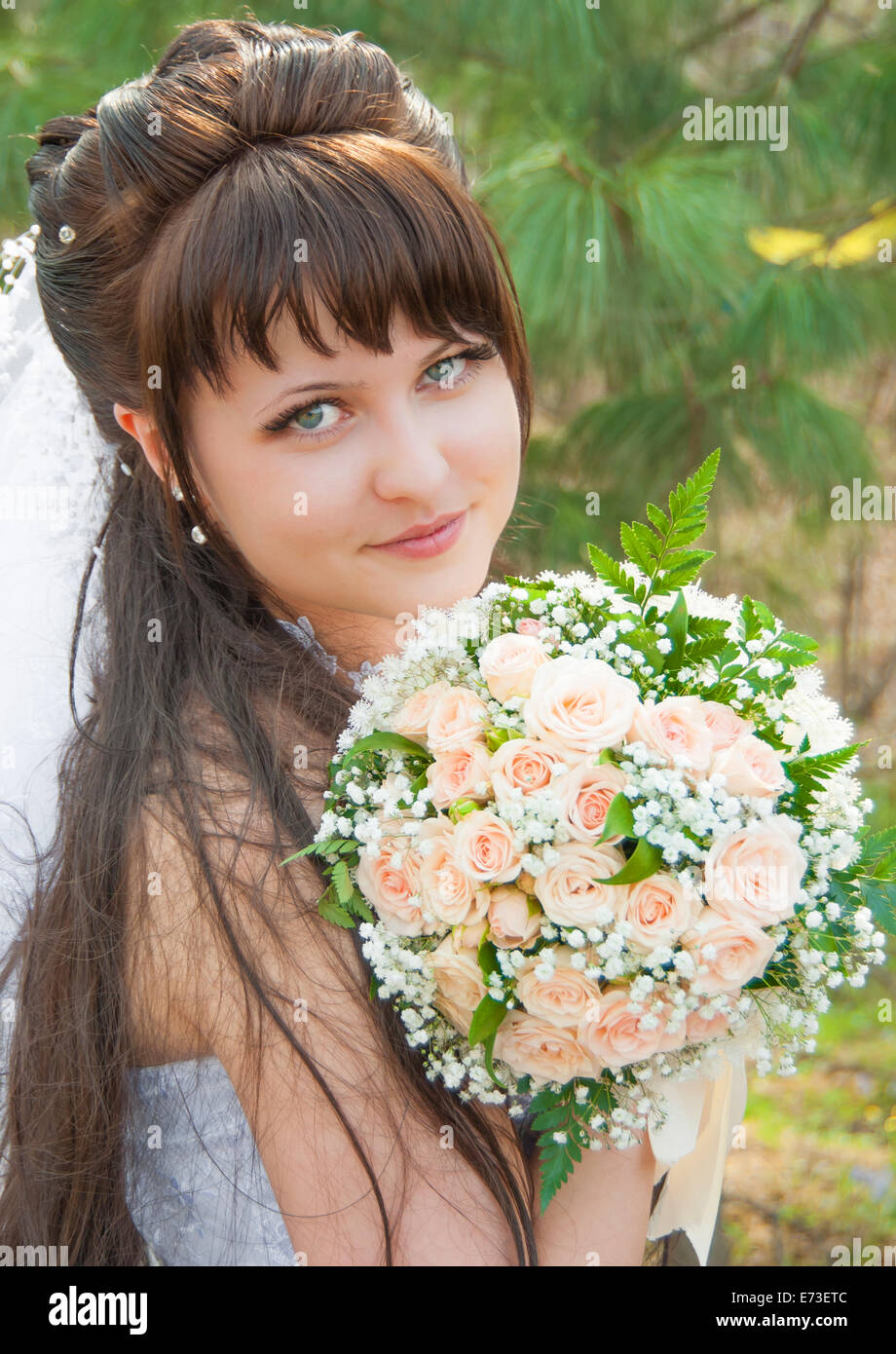 Portrait beautiful bride outdoors Stock Photo - Alamy