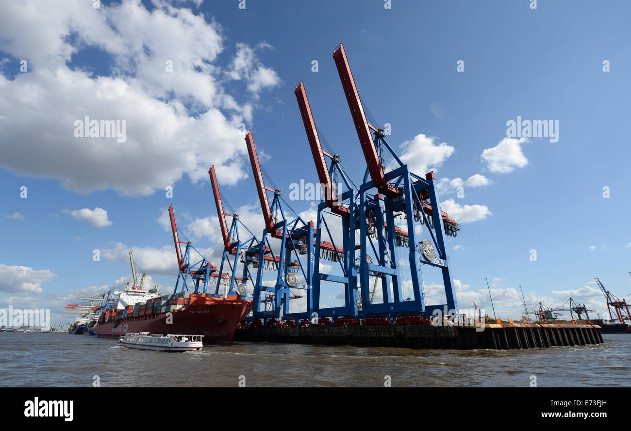 Container gantry cranes in the port of Hamburg, 27 August 2014. Stock Photo
