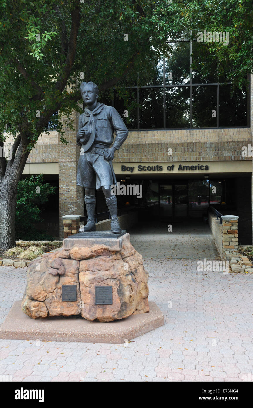 Boy Scout sculpture in front of the National Scouting Museum in Irving ...