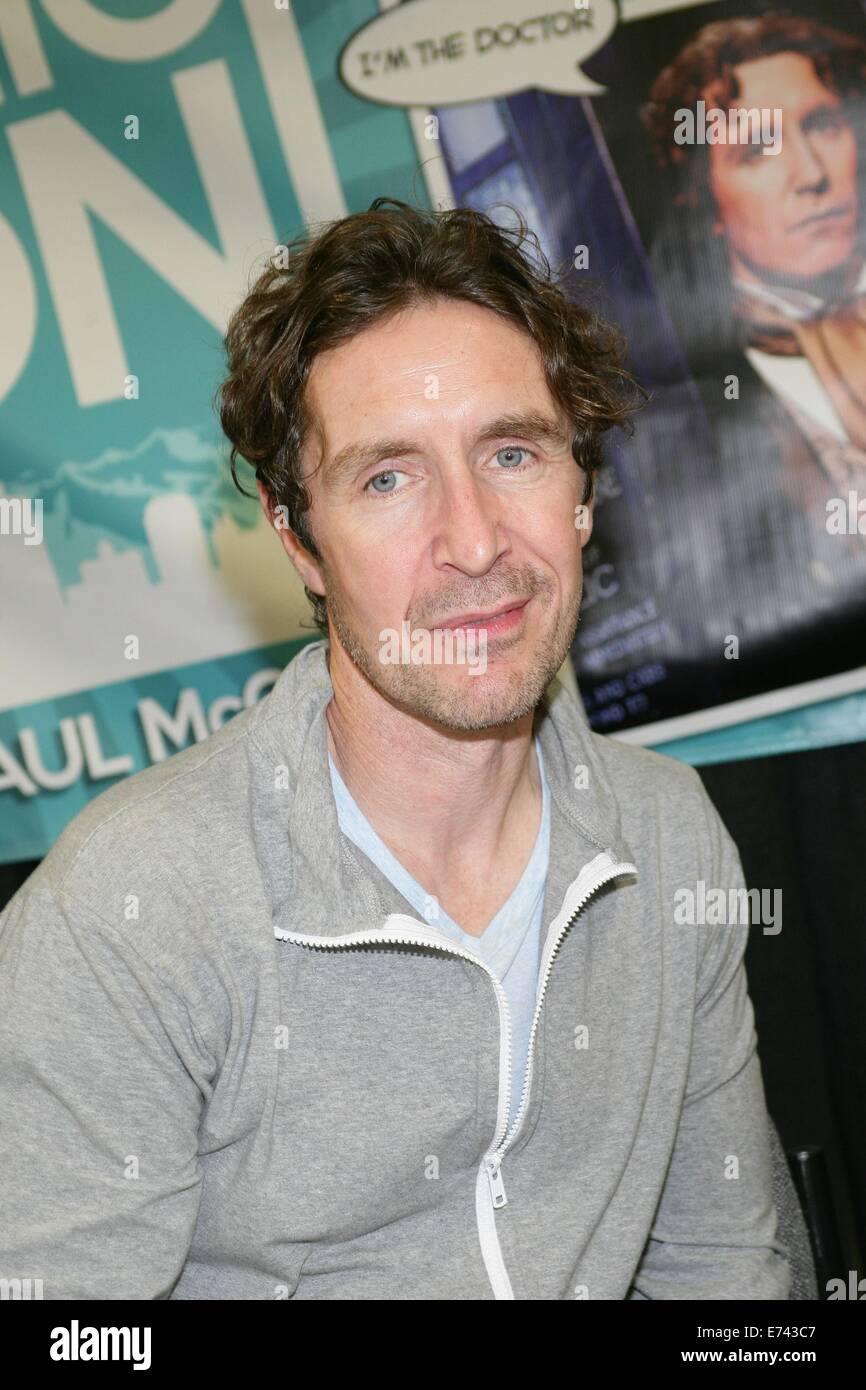 Paul mcgann hi-res stock photography and images - Alamy