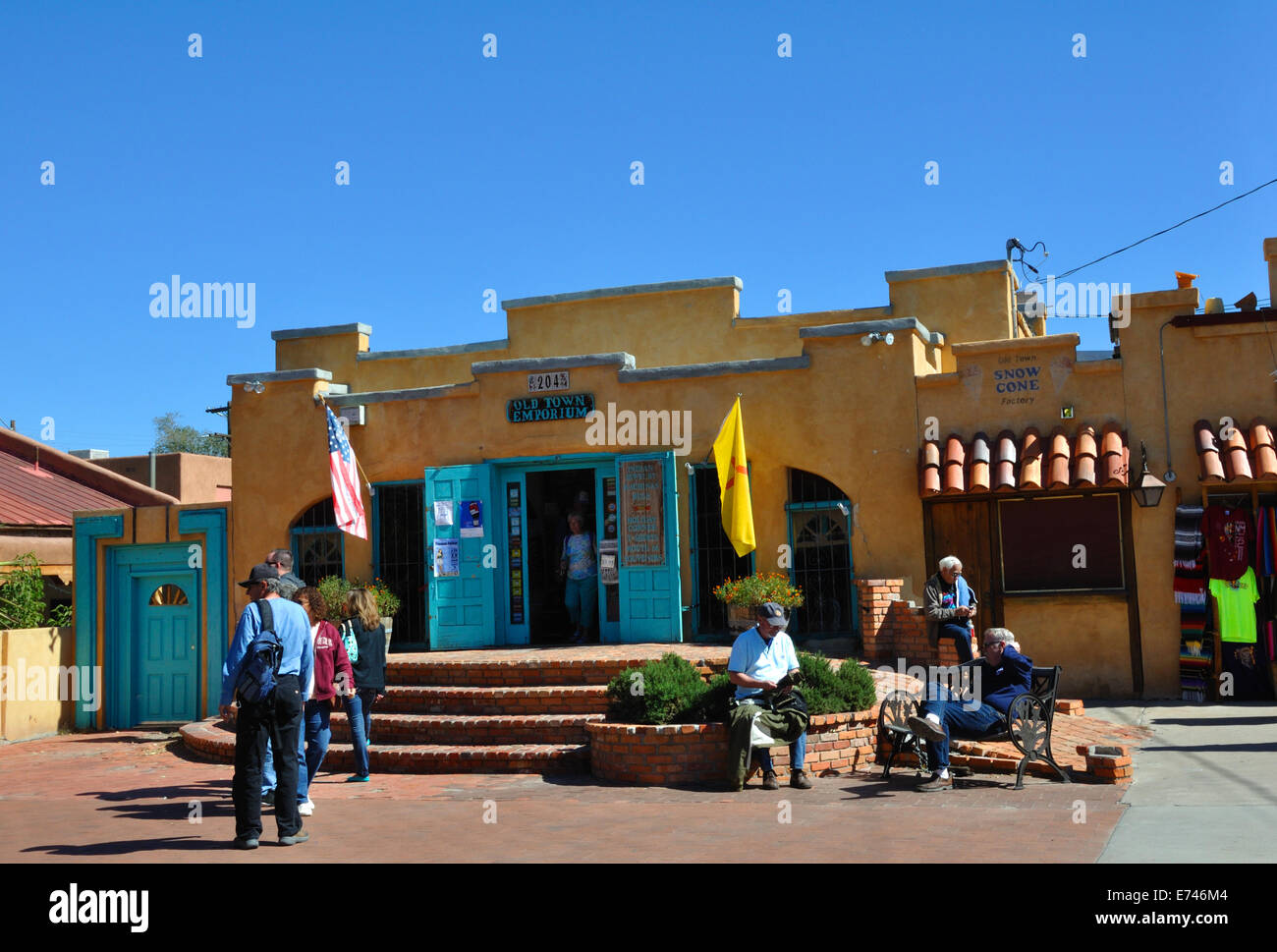 Albuquerque shopping plaza shops stores shop store new mexico hires