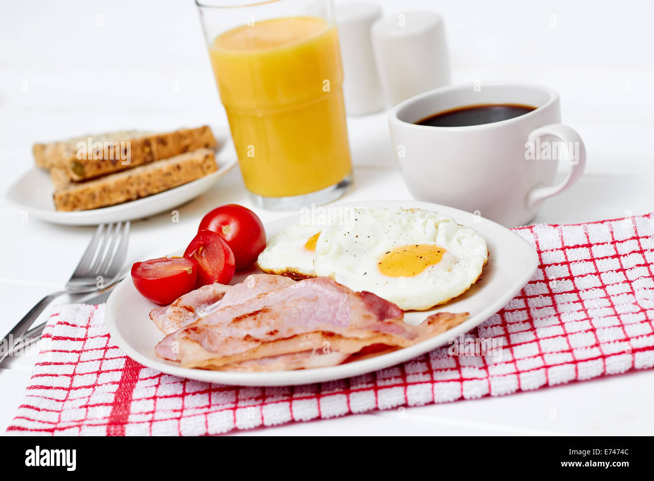 Eggs and orange juice 2025