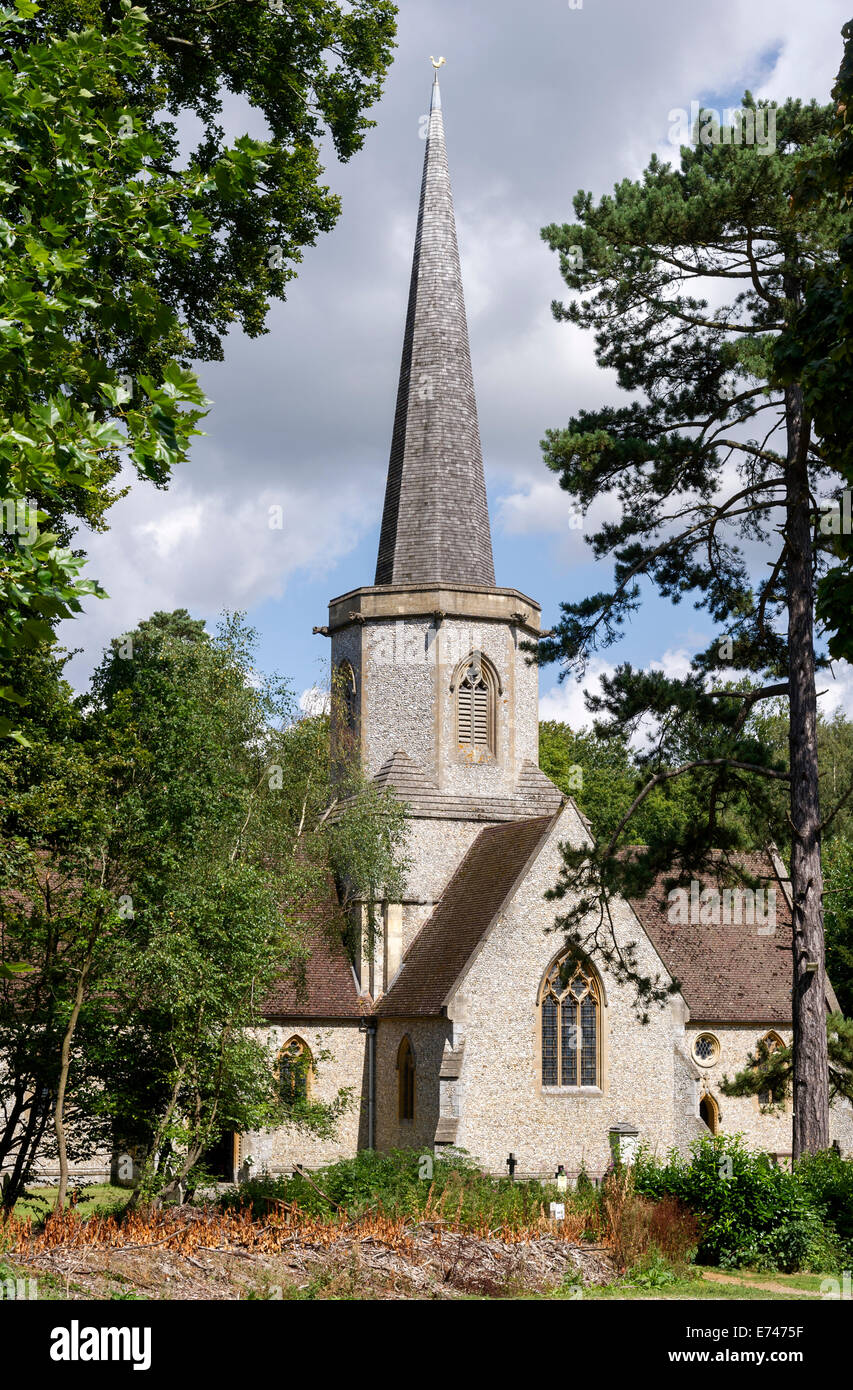 Tower and spire of holy trinity parish church hi-res stock photography ...