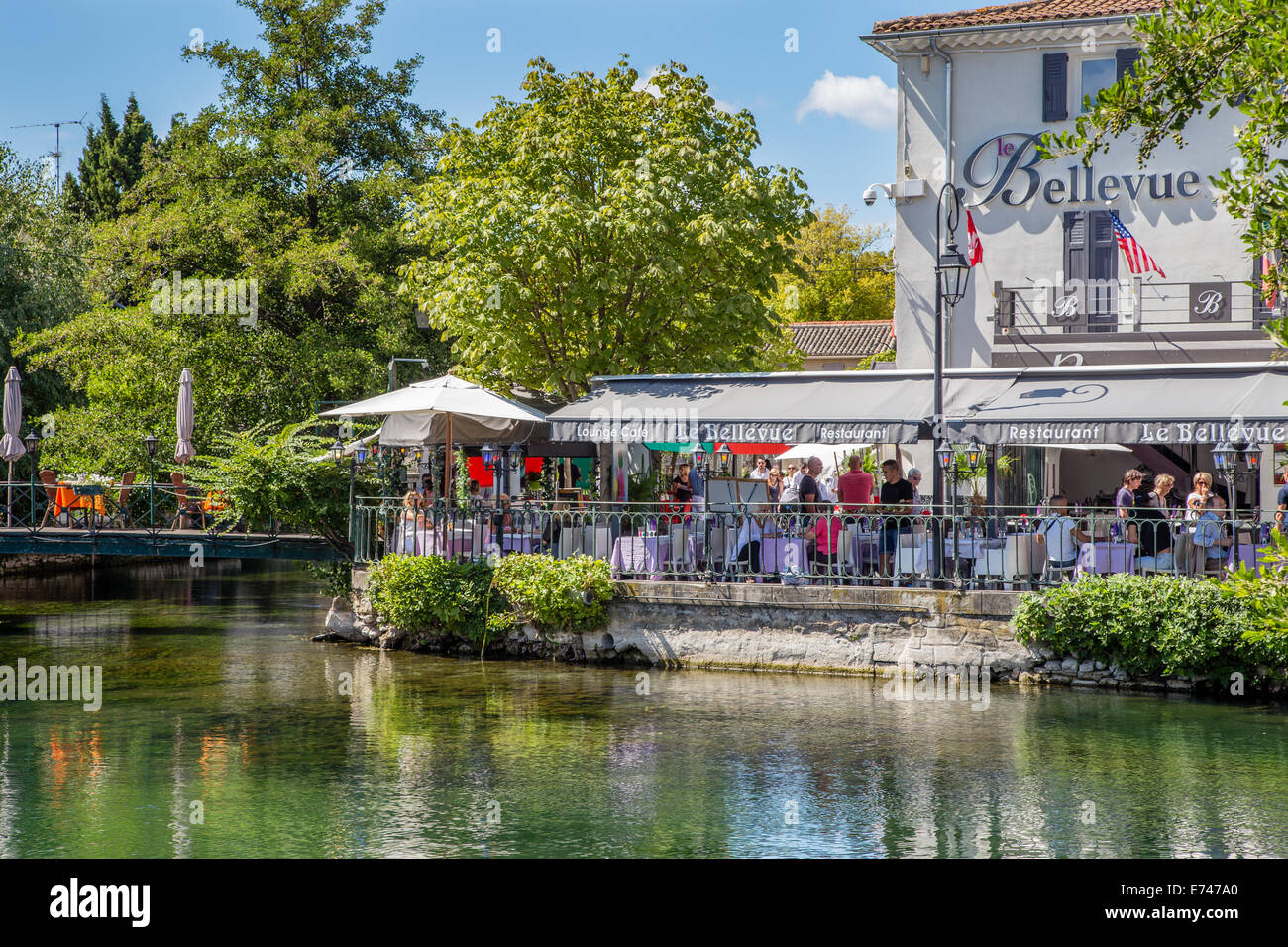 Sorgue river flowing through L'Isle-sur-la-Sorgue, Provence, France Stock Photo