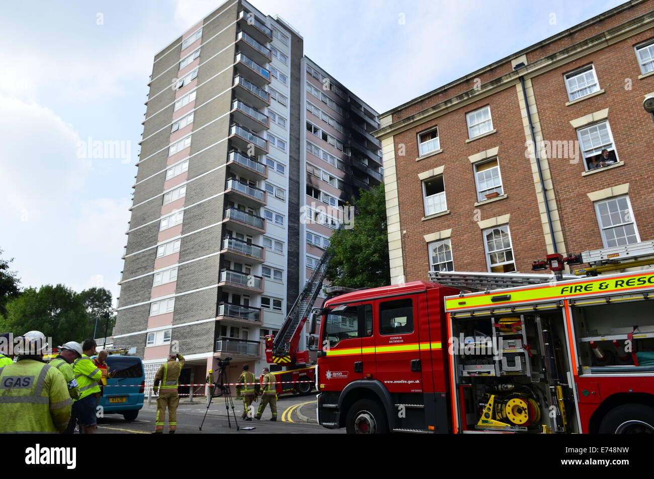 Bristol, UK. 6th September, 2014. One person died in a major fire in a ...