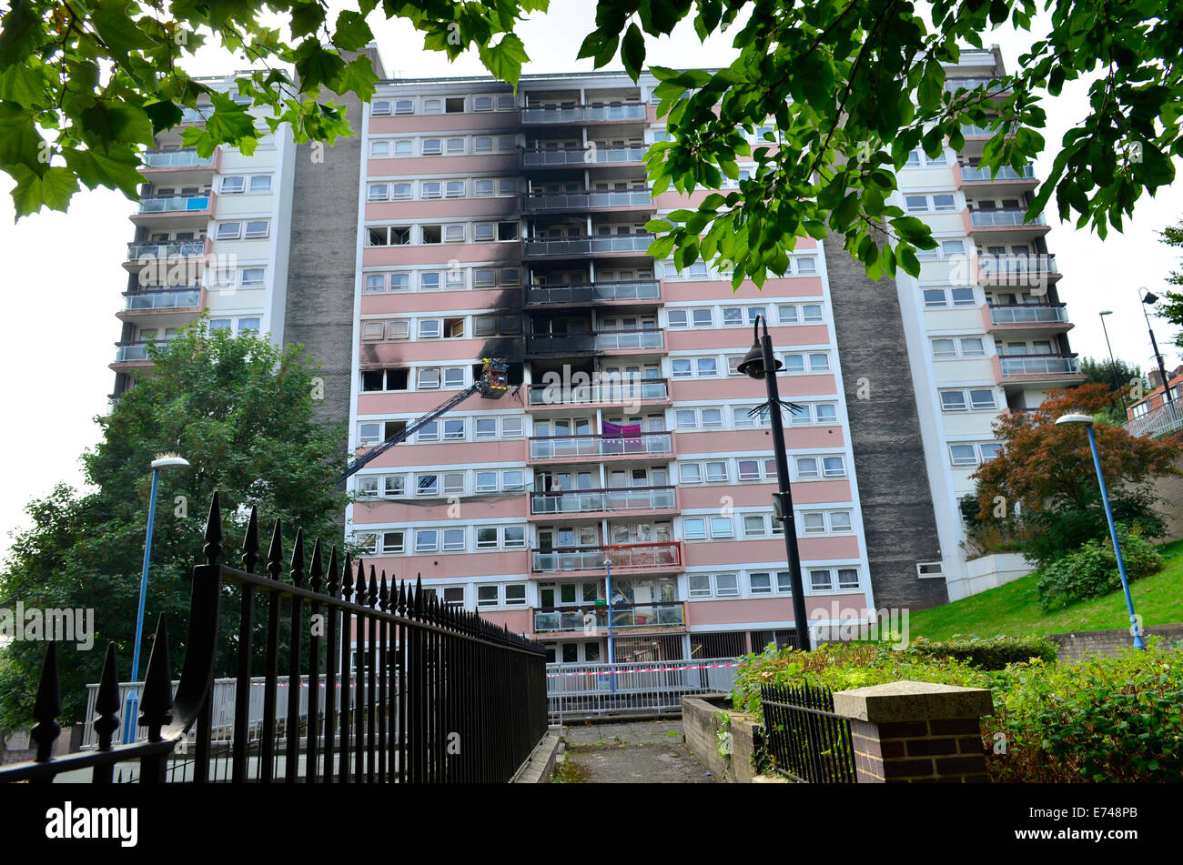 Flats fire bristol hires stock photography and images Alamy