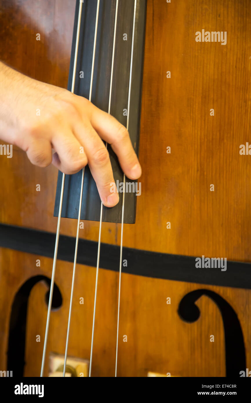 Player with string instrument hires stock photography and images Alamy