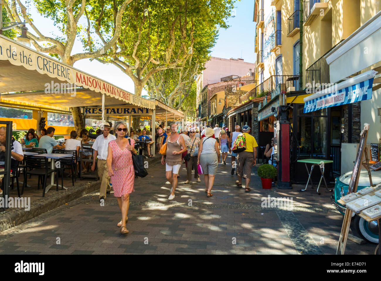 Collioure, France, Tourists promenading in Seaside Village near Perpignan, Street Scene, South of France Stock Photo